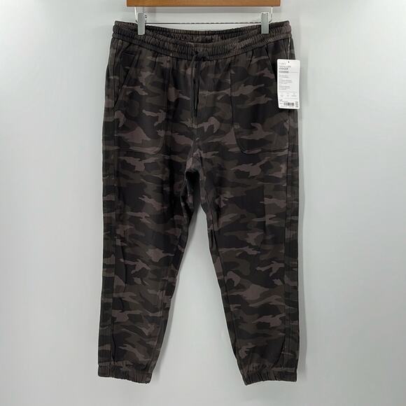 Athleta Women's Camo Farallon Jogger - Camo - 14P - New with tags - Picture 1 of 8